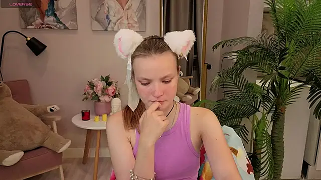 Snapshot of Ginger_Emma chatting on September 21, 9:13 pm Ginger Emma online show from September 21, 9:13 pm