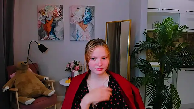 Snapshot of Ginger_Emma chatting on September 9, 8:08 pm Ginger Emma online show from September 9, 8:08 pm