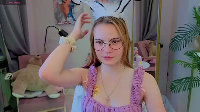 Snapshot of Ginger_Emma chatting on September 20, 5:39 am Ginger Emma online show from September 20, 5:39 am