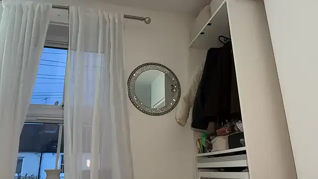KayleeBella online show from May 16, 7:57 pm