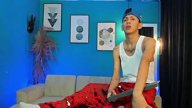 Marcus and Tony online show from February 28, 4:45 am