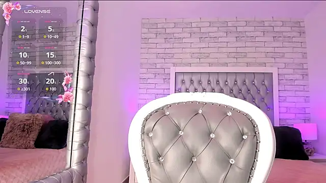 Snapshot of AmiraMorgan chatting on September 26, 3:15 am AmiraMorgan online show from September 26, 3:15 am