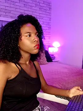 Snapshot of AmiraMorgan chatting on September 28, 3:35 am AmiraMorgan online show from September 28, 3:35 am