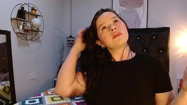 Sara Pasquel online show from October 3, 9:20 pm