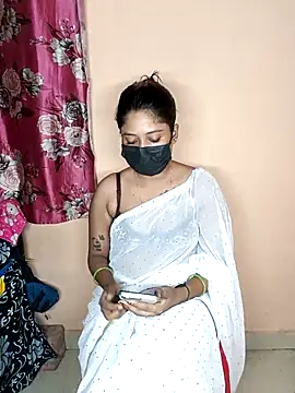 Horny wife Salu online show from September 9, 8:30 pm