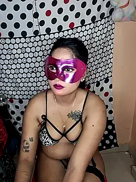 Horny wife Salu online show from October 4, 7:18 pm