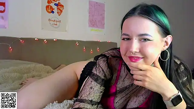 Snapshot of serenaxxxxx chatting on September 12, 6:35 am serenaxxxxx online show from September 12, 6:35 am