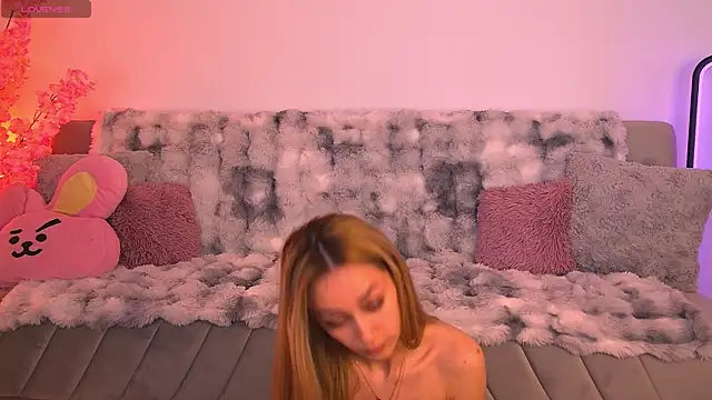 AmyKent  online show from May 9, 3:58 pm