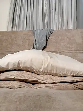 Marian Zeller online show from October 11, 9:03 am