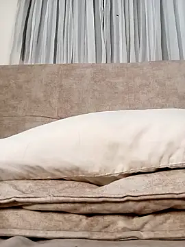 Marian Zeller online show from October 9, 9:35 am