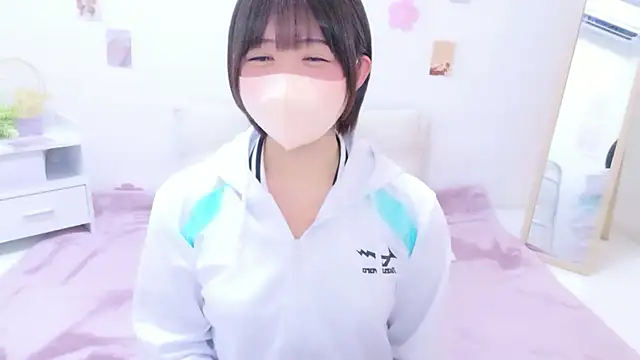 Hinata Sun online show from May 18, 11:27 am