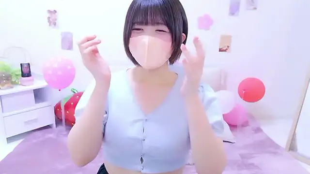 Hinata Sun online show from April 28, 12:42 pm