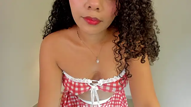 esther sofia online show from July 21, 8:20 pm