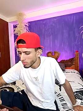 Snapshot of Jacob_di chatting on September 20, 5:28 am Jacob di online show from September 20, 5:28 am