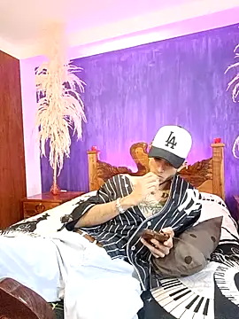 Snapshot of Jacob_di chatting on September 21, 5:39 am Jacob di online show from September 21, 5:39 am