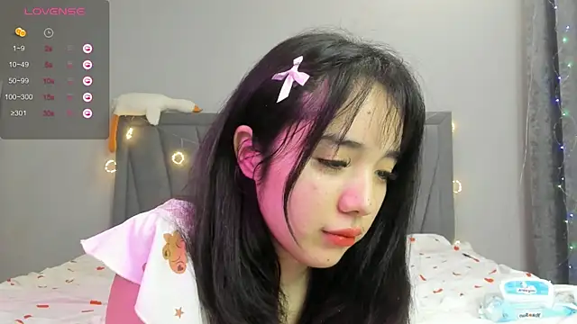 qimiiqo online show from April 8, 4:53 pm