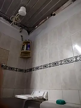 Freyacooper online show from November 10, 9:32 pm