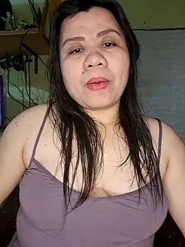 hotlyn45 online show from March 2, 10:33 am