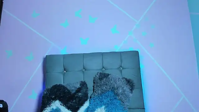 Zoe foxyy online show from September 12, 5:30 am