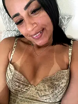 Katianesantos online show from October 9, 6:34 pm