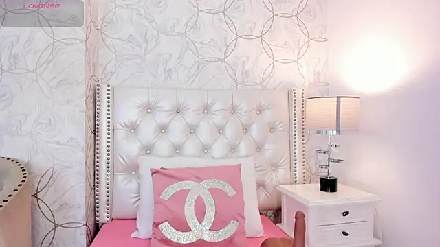 amara rousse online show from December 19, 11:46 am