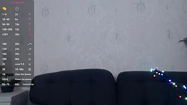 AnaysDivine online show from October 12, 3:09 am