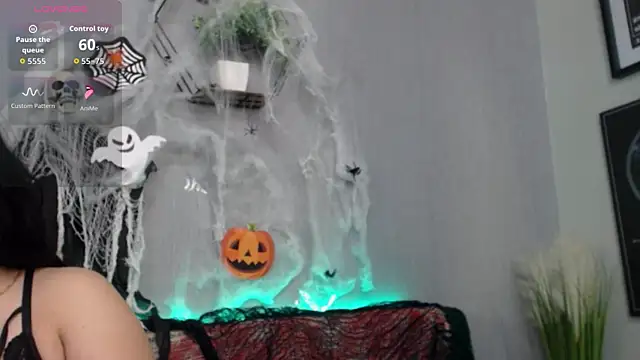 AnaysDivine online show from October 21, 8:13 pm