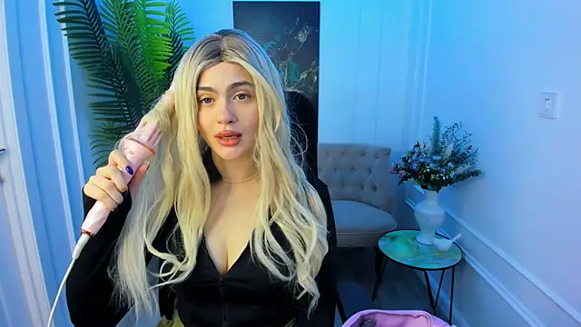 LeslieMineg online show from October 10, 8:14 pm