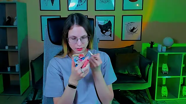 Carrie Rose online show from October 13, 4:15 am