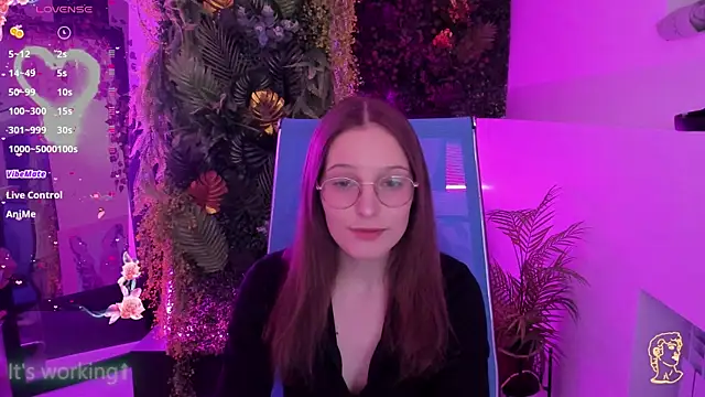 JenniferKiim online show from April 10, 10:21 am