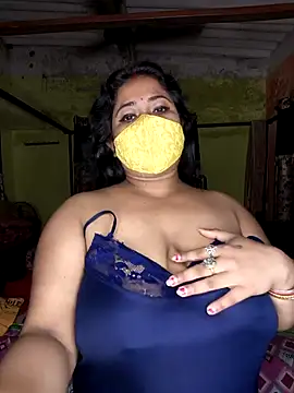 Smile-quien online show from March 26, 4:31 pm