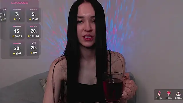 Veliora online show from October 7, 3:05 pm