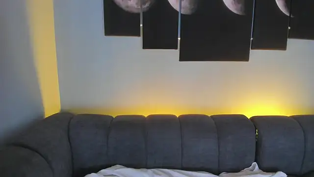 olivia soler online show from September 27, 12:01 pm
