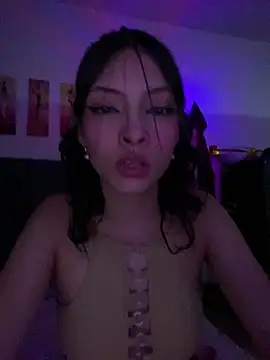 Mia Clay1 online show from May 21, 5:27 am