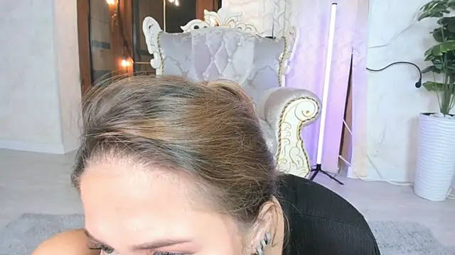 Amelia Nick online show from September 9, 4:51 pm