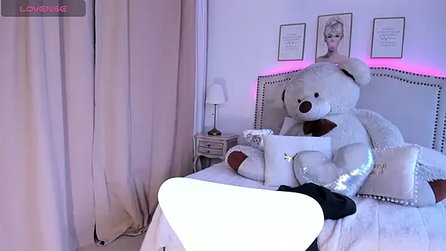 Mayajhons online show from November 20, 12:17 pm