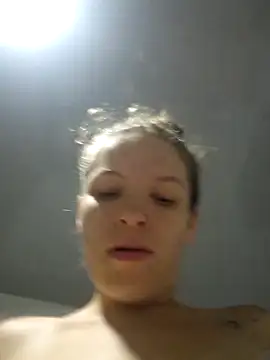 emily-scott online show from September 28, 6:42 am