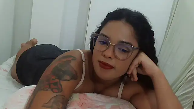 SecretBrunette online show from May 16, 6:51 pm