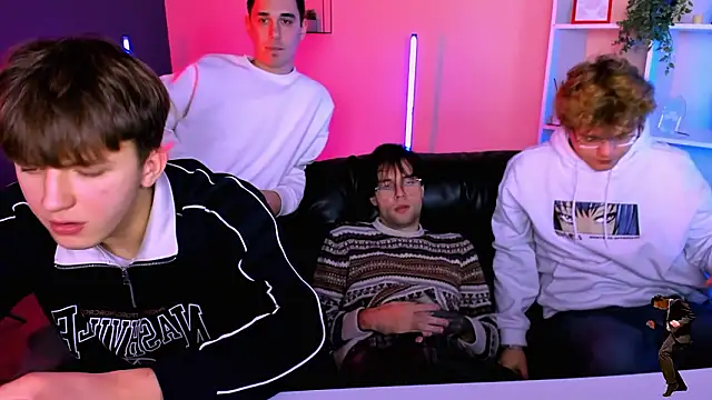 travis wolf  online show from February 3, 10:09 am