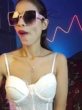 royeoy22 online show from March 19, 10:52 am