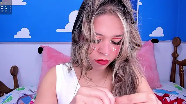 miss  evolet online show from March 4, 11:06 am