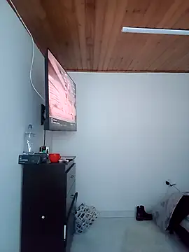 Snapshot of CARITOMIO chatting on October 29, 12:42 pm CARITOMIO online show from October 29, 12:42 pm