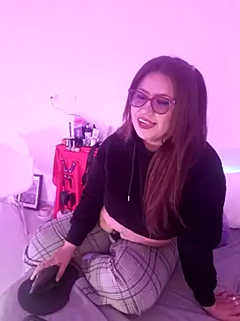 Vesper Vixen online show from December 16, 3:40 pm