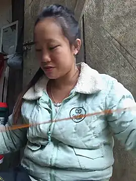 liu-liusexy online show from May 11, 4:03 am