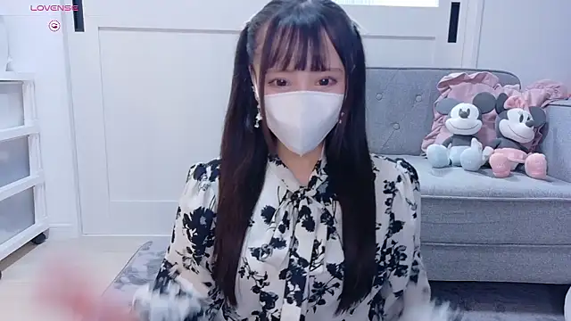 YURi luv online show from October 16, 11:02 am