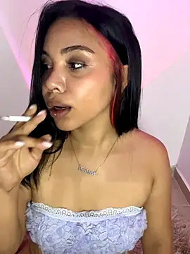 P A U L I N A  online show from September 13, 5:04 am