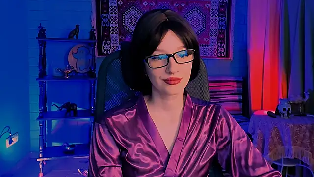AliceWelch  online show from October 4, 12:44 pm