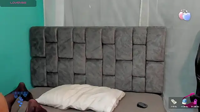 Mystt Hunters online show from October 21, 12:20 pm