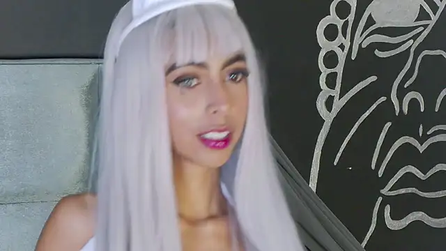 Mia Gloww online show from October 4, 8:46 pm