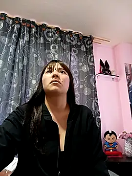 Zulema R1 online show from May 5, 9:29 pm